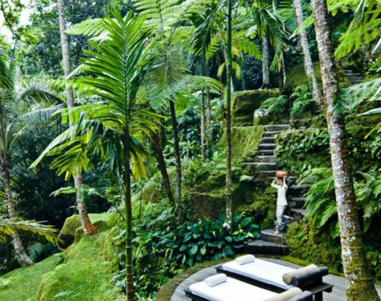 COMO Shambhala Estate spa therapist walking to outdoor treatment area